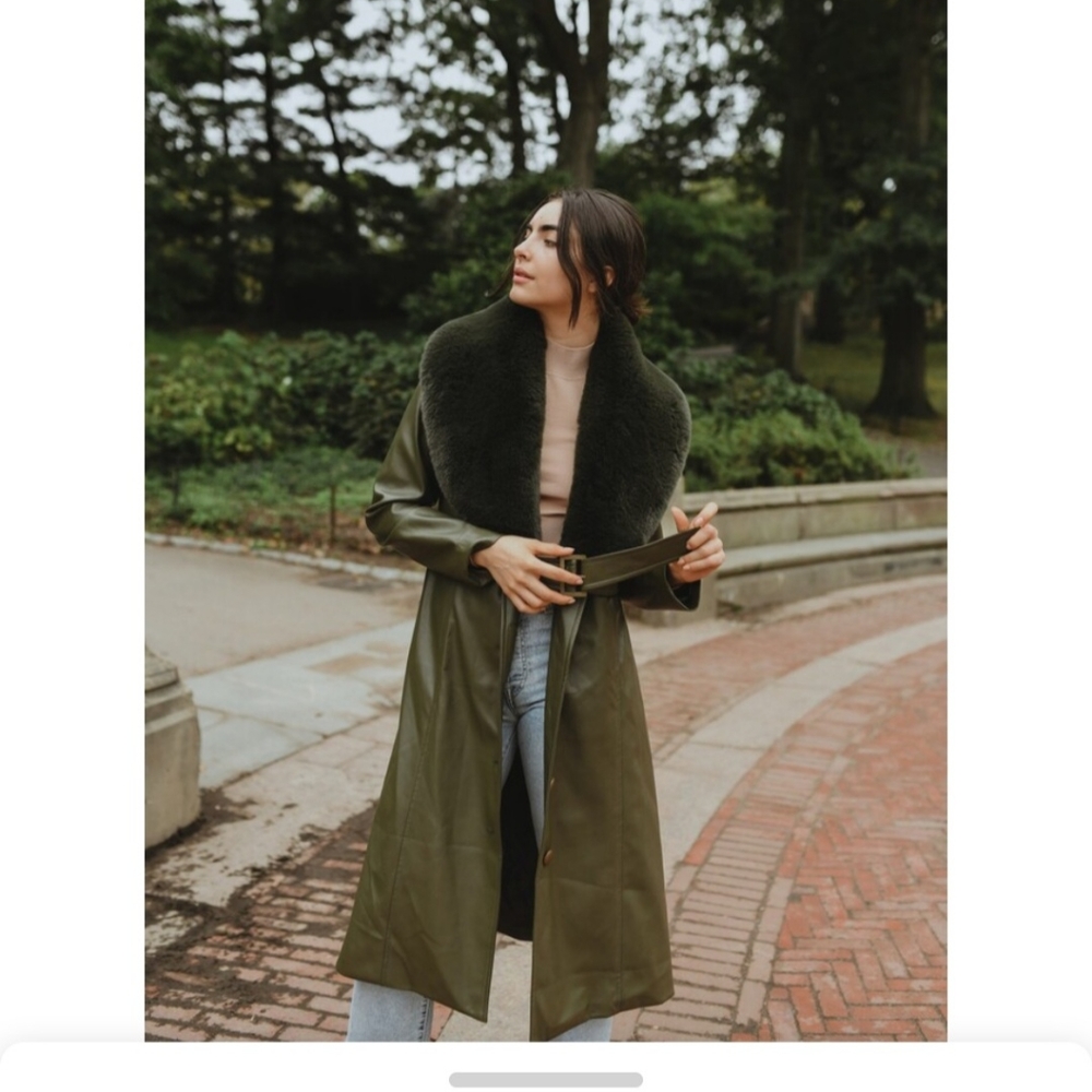 Hutch liv trenchcoat size small
